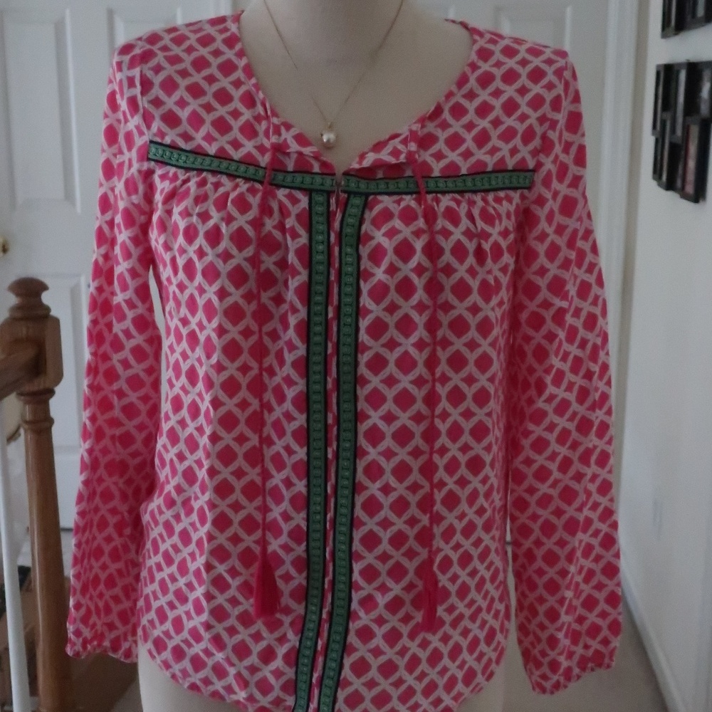 Crown & Ivy Long Sleeve Hot Pink Top Small